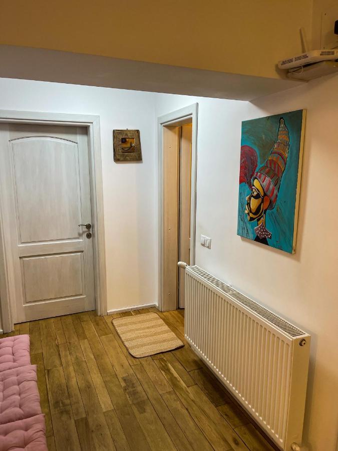 Tudor'S Apartment Bukarest Kültér fotó
