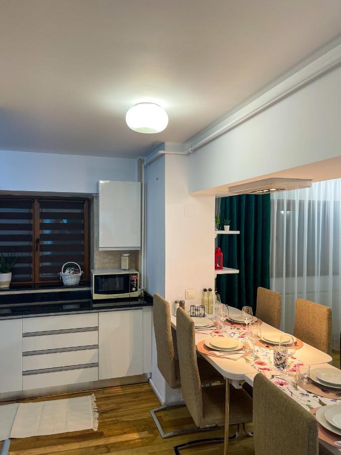 Tudor'S Apartment Bukarest Kültér fotó